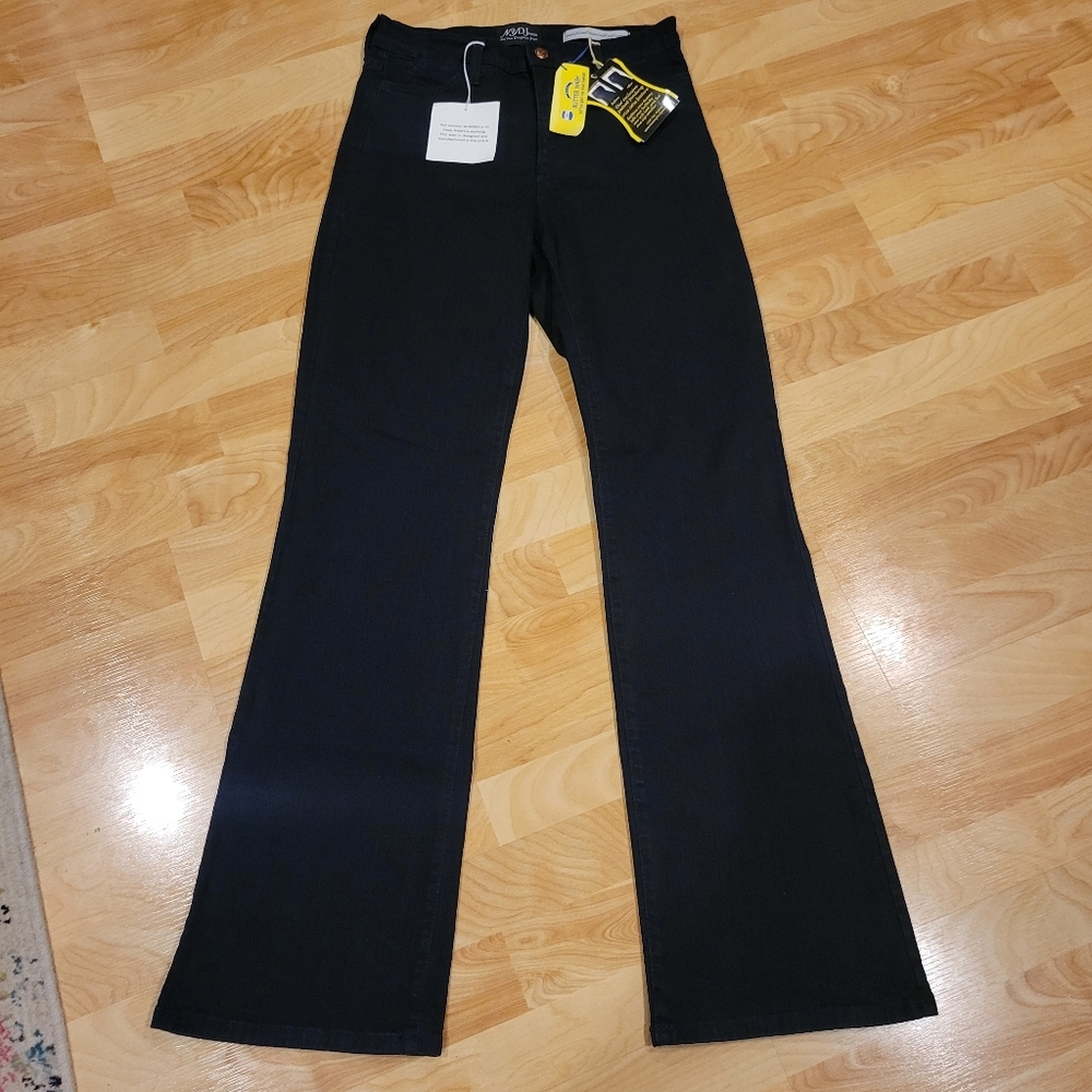 NYDJ Boot Cut Dark Wash Jeans Size 4 New